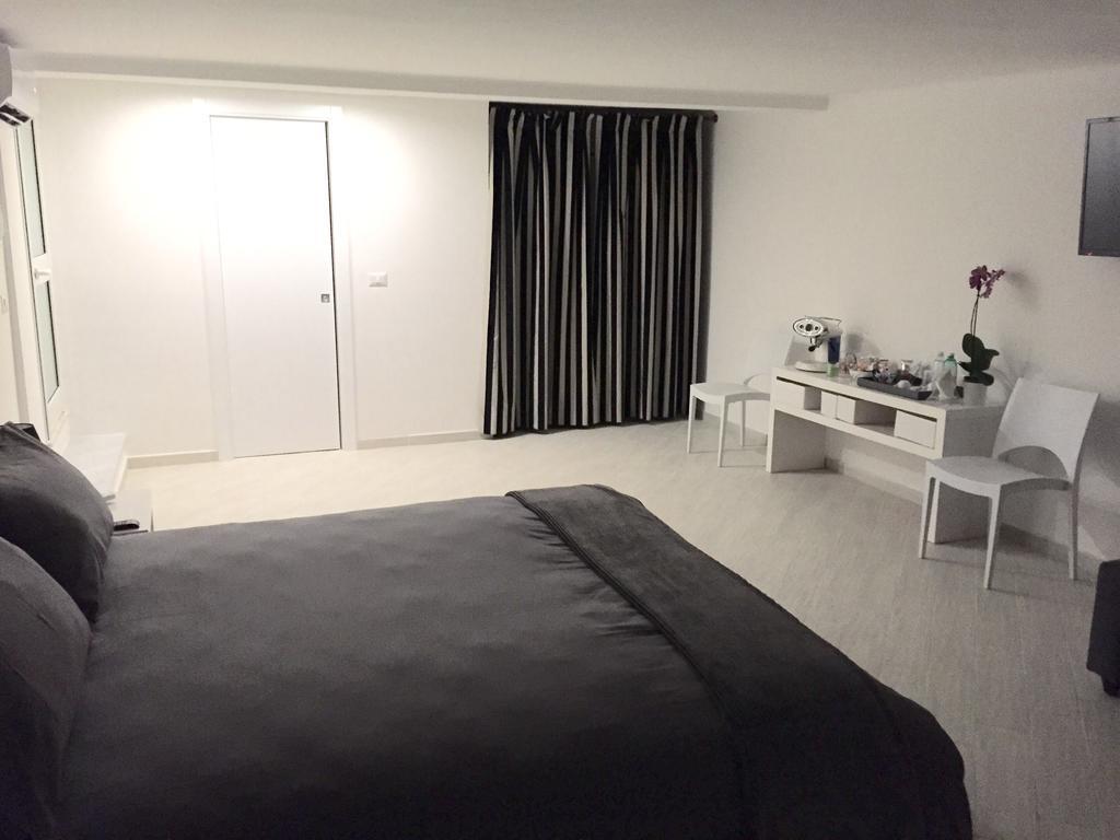 בארי B&B Sparano Luxury Suites חדר תמונה